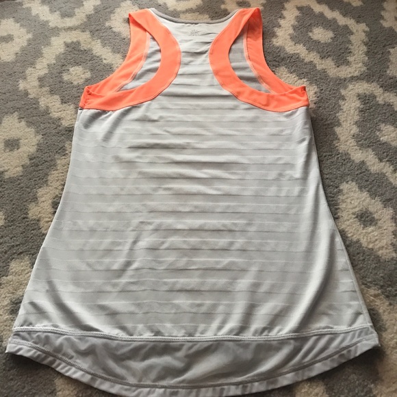 Athleta lightweight semi sheer tank - Picture 2 of 4