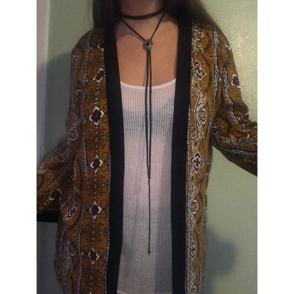 Golden Kimono, velvet detail