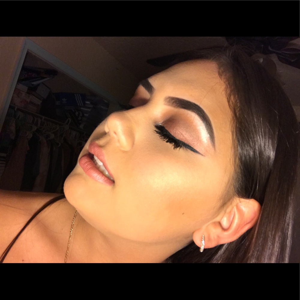 Meet your Posher, Esperanza