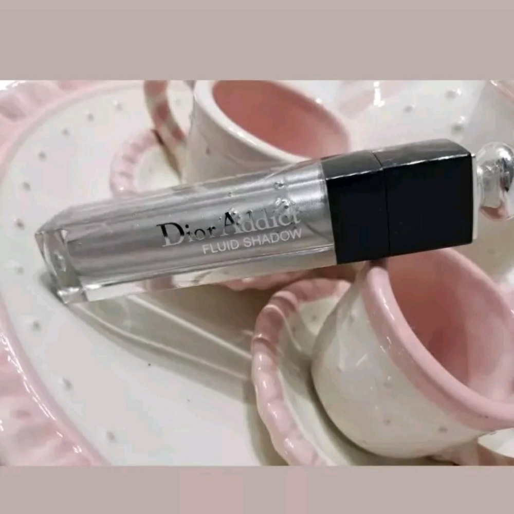 Dior Addict Fluid Mirror Colour Eye Shadow Eyeshad