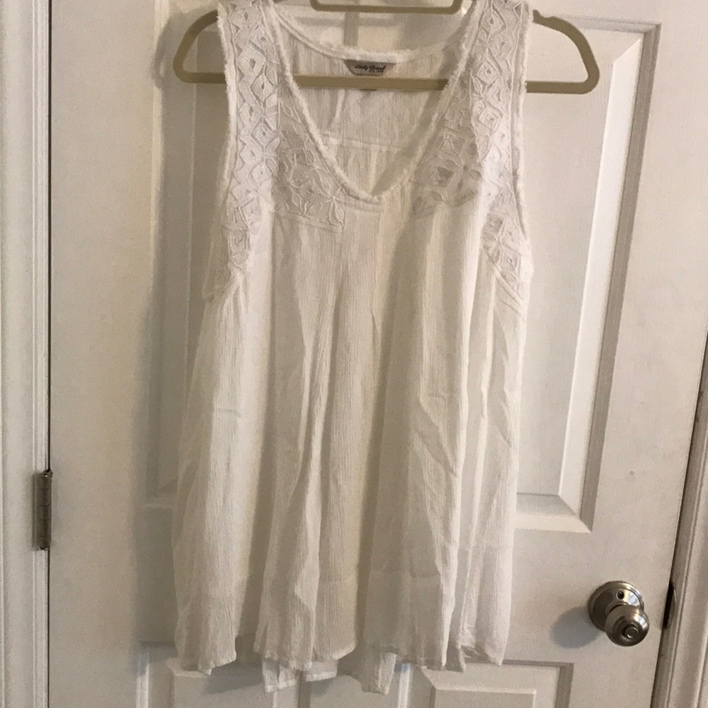 XL Lucky Brand white tank top