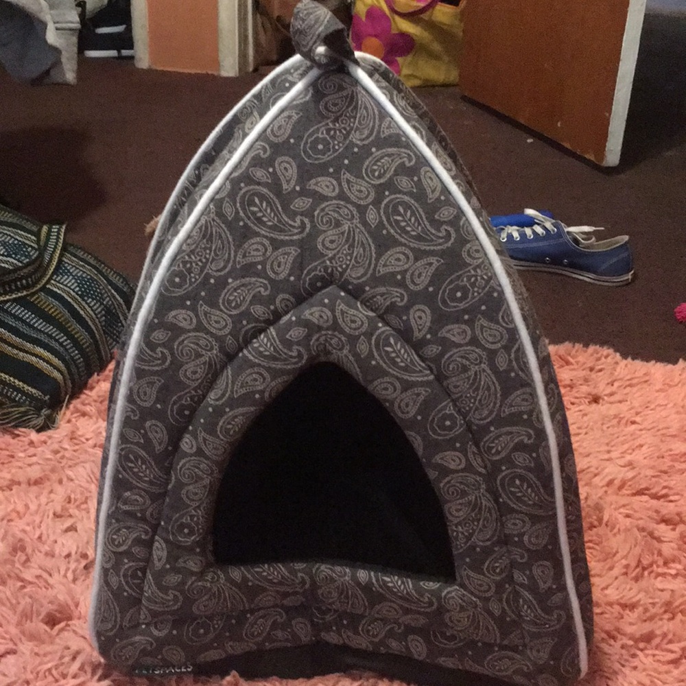 Gray paisley dog bed