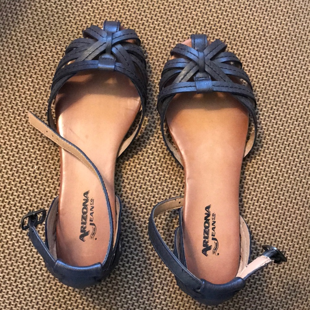 Arizona Jean Co black sandals