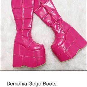 Demonia GoGo boot platforms