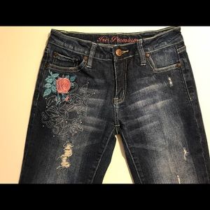 IRIS PREMIUM NEW JEANS!! **