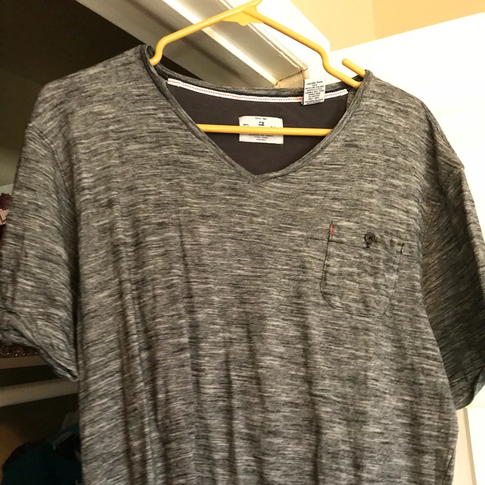 Thread & Cloths shirt size large