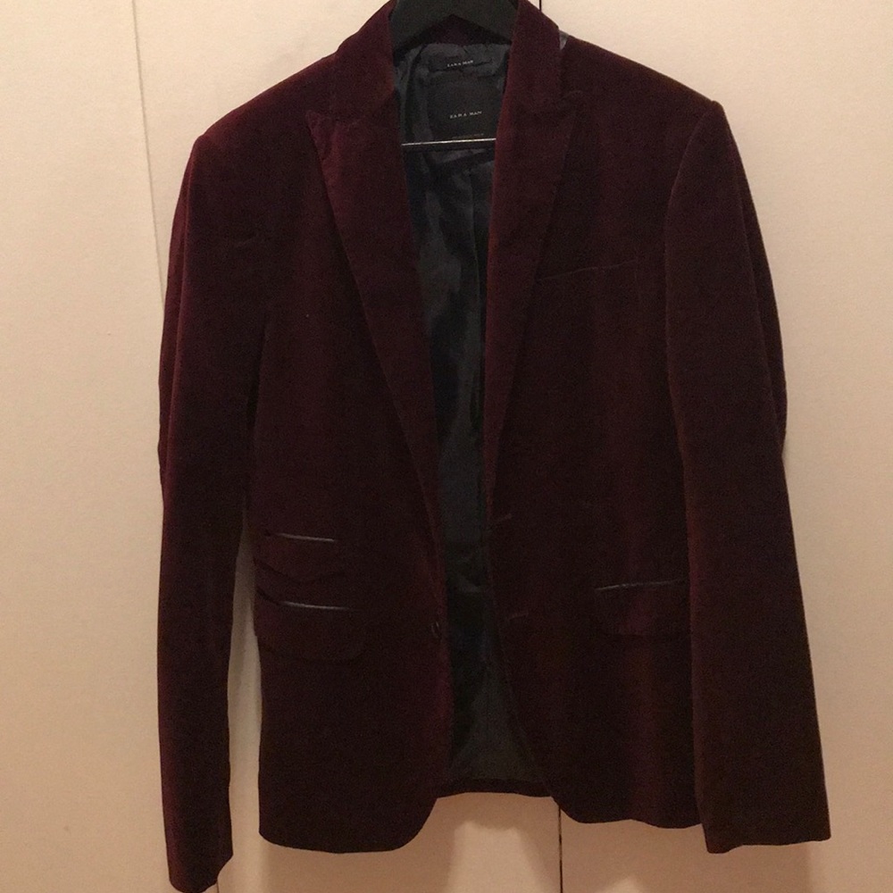 Beautiful wine color blazer