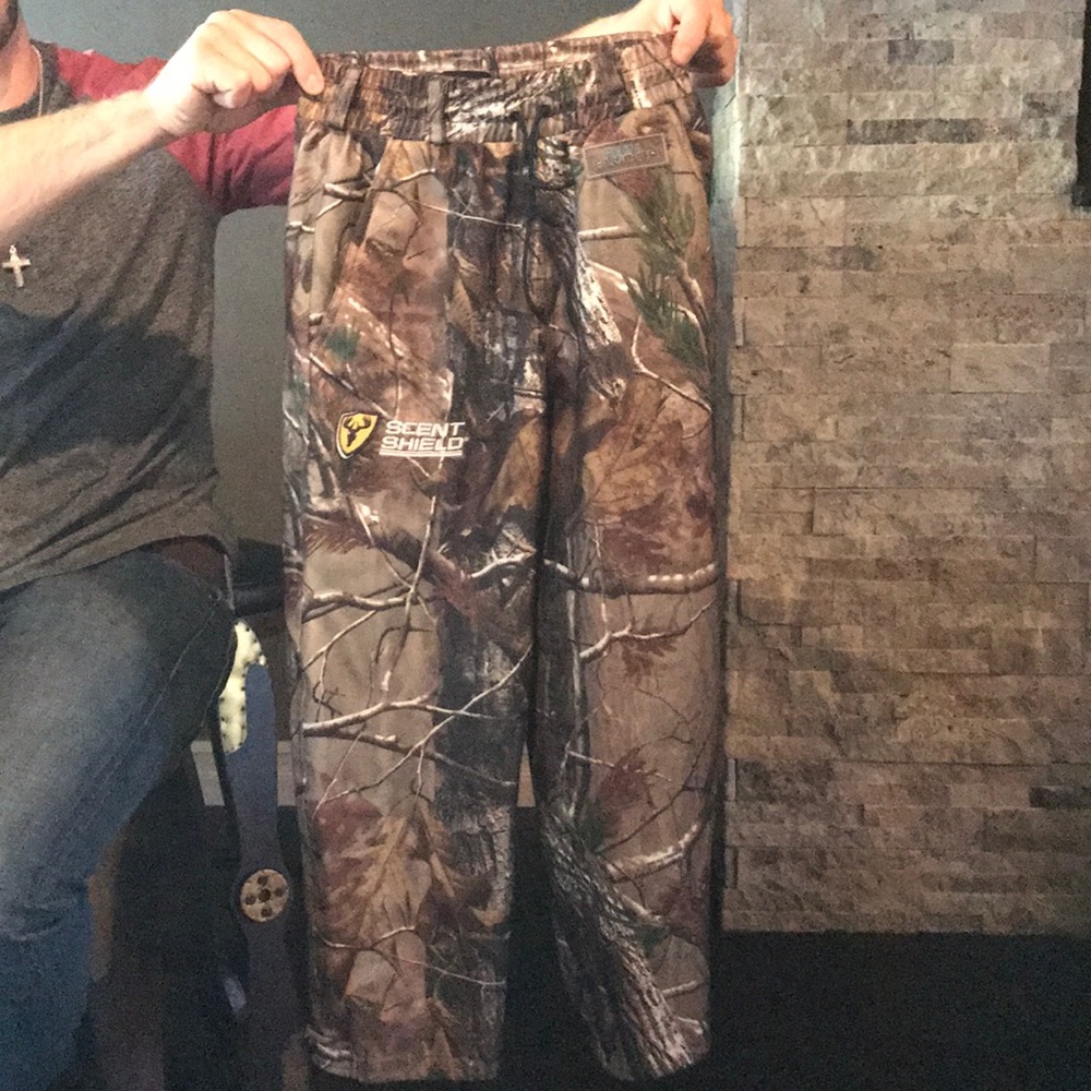 Camp Scent shield pants youth medium