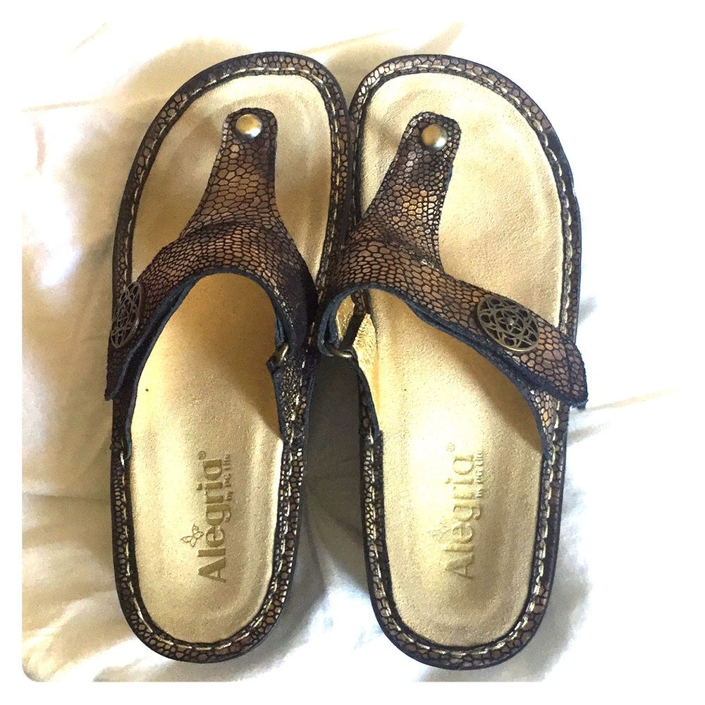 Bronze Mosaic Algeria Leather sandals
