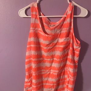 GAP medium tank top