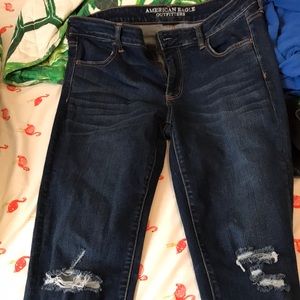 american eagle distressed jeans