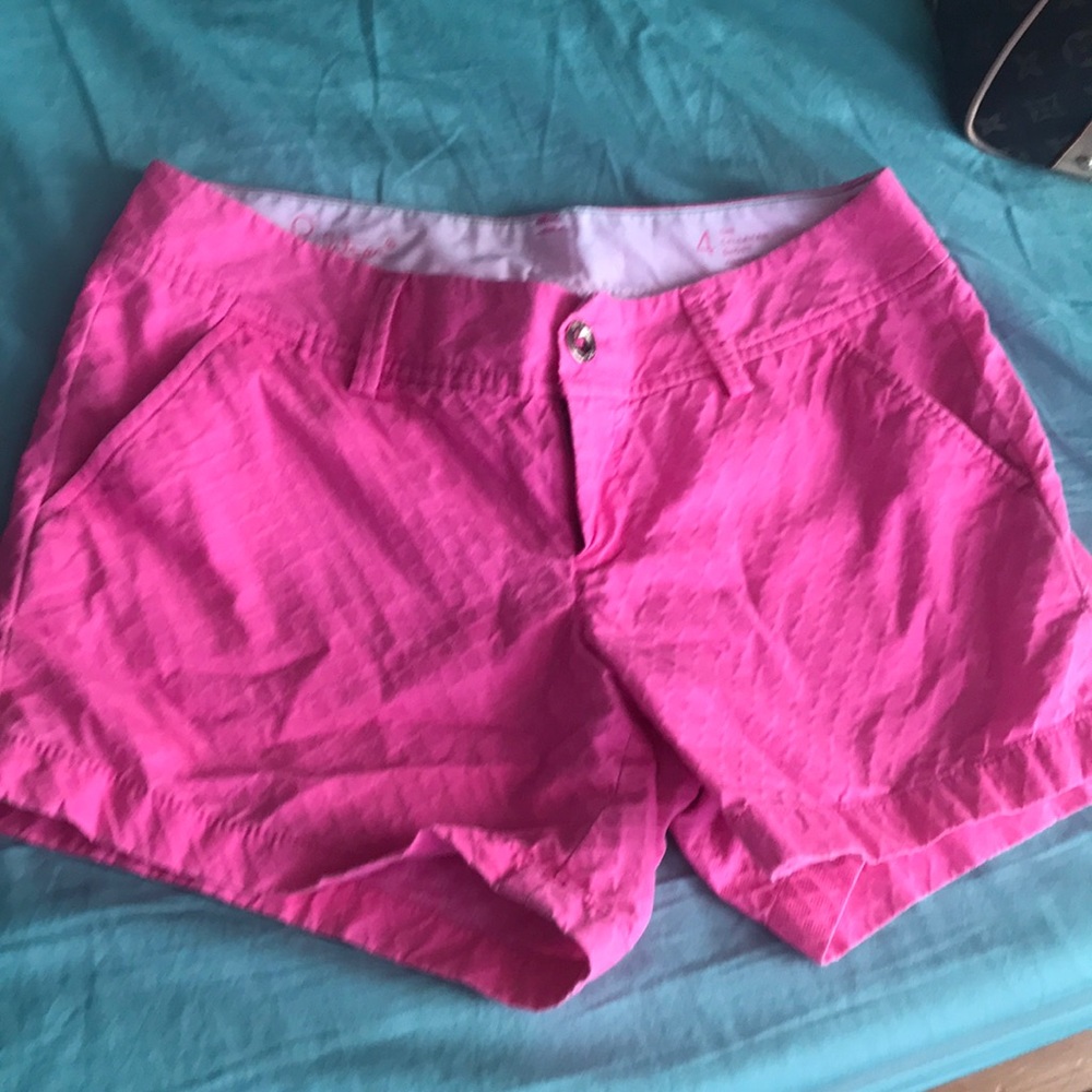 HOT PINK LILLY PULITZER SHORTS! SIZE 4.