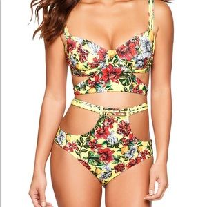Agua Bendita bikini