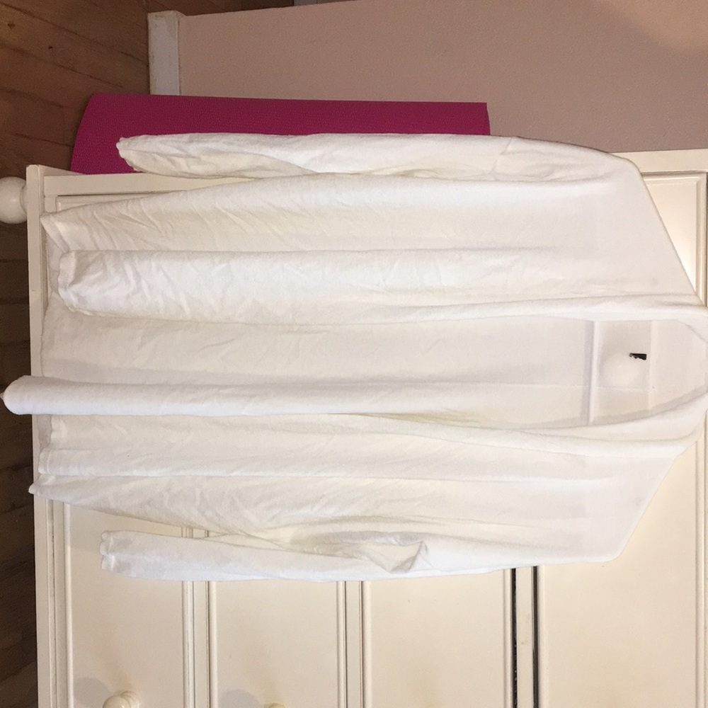 WHITE BLAZER/CARDIGAN SWEATER