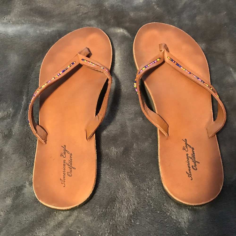 American Eagle flip flops