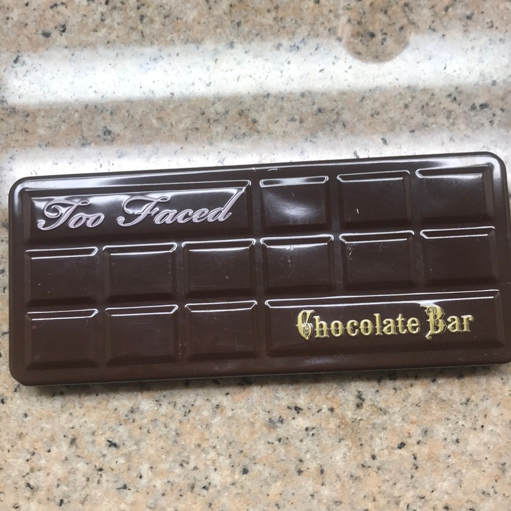 Two Faced Chocolate Bar