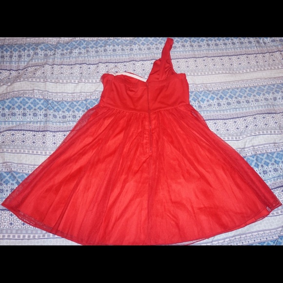 Dress - Picture 2 of 3