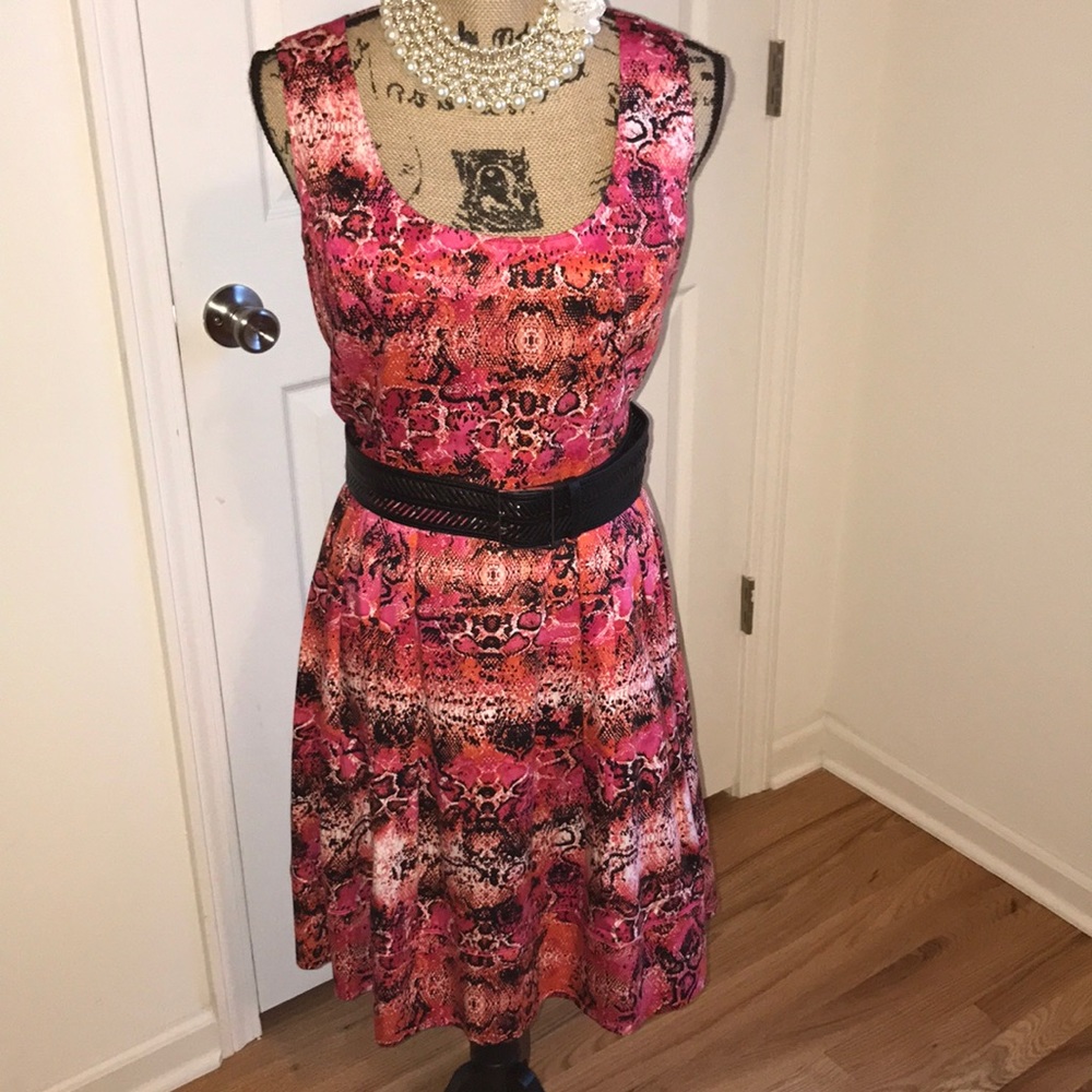 ❤️Calvin Klein Belted Dress