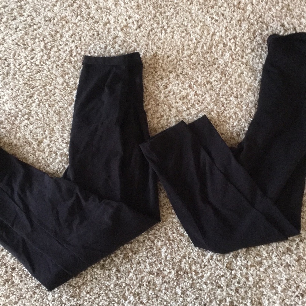 Maternity  leggings.