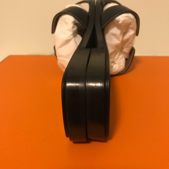 🛑SOLD🛑not available anymore🛑Hermes Oran sandal - Picture 4 of 5