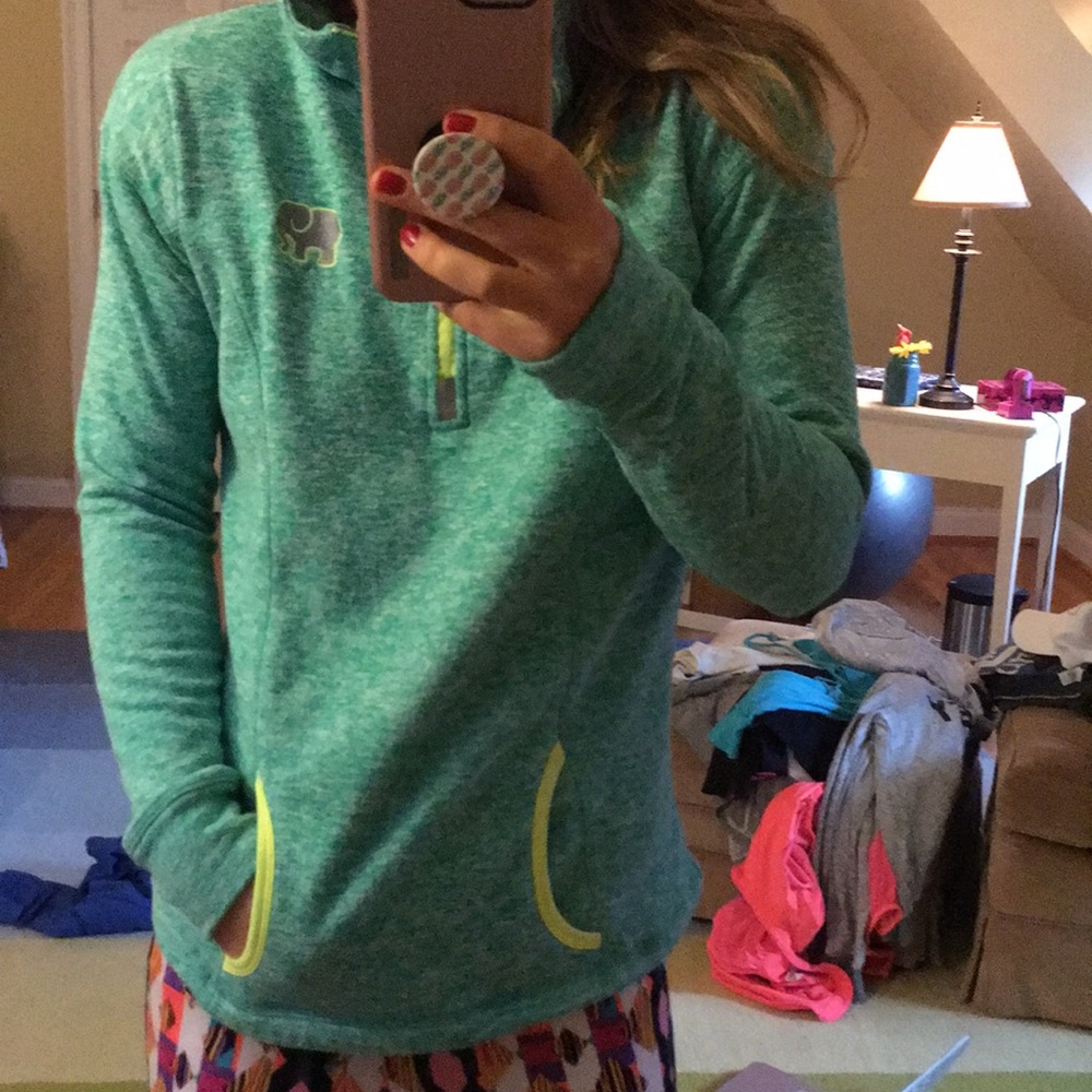 Ivory Ella pull over sweatshirt! Super cozy