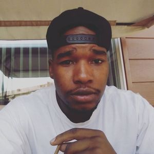 Meet your Posher, Bakari