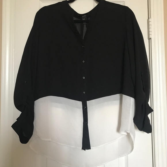 Forever 21 Tops - Forever 21 Color Block Blouse Size M