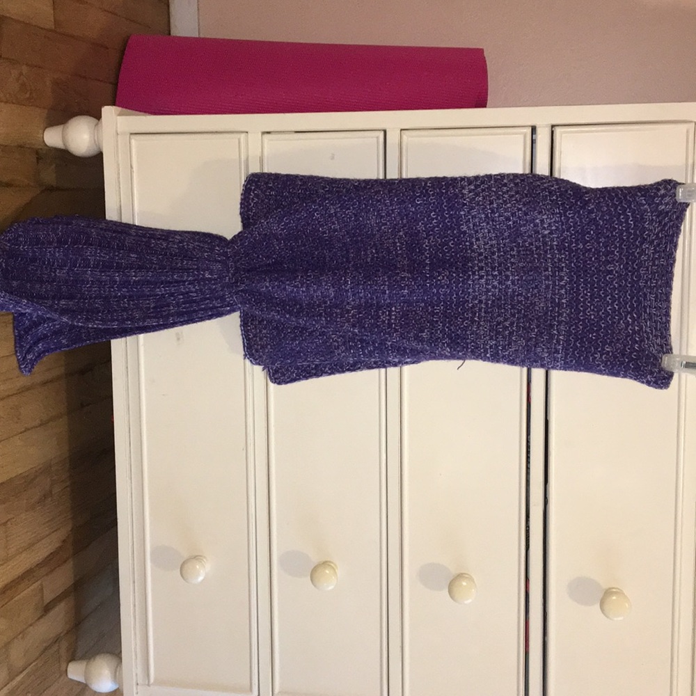 PURPLE MERMAID BLANKET