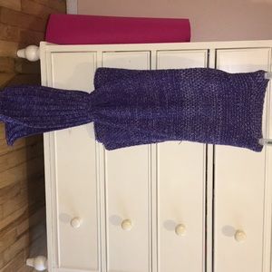 PURPLE MERMAID BLANKET