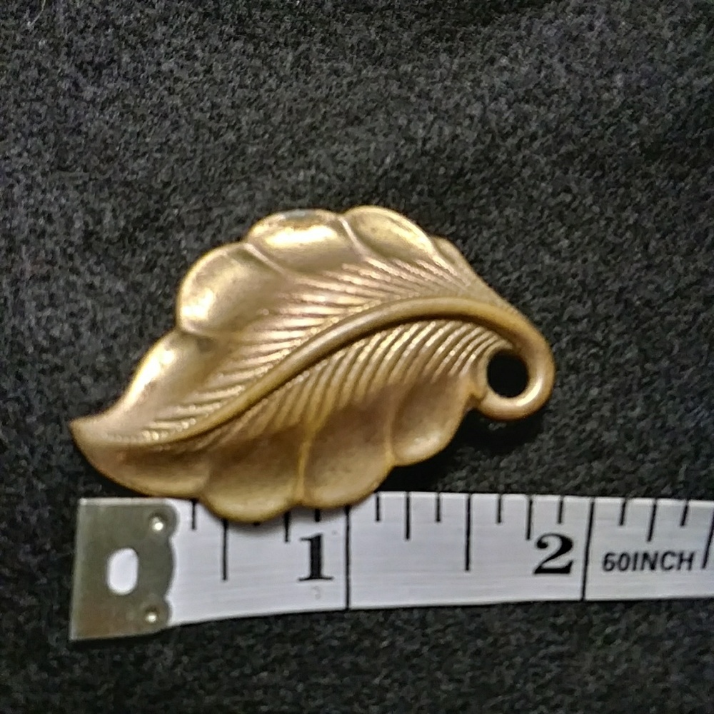 Vintage Leaf Brooch