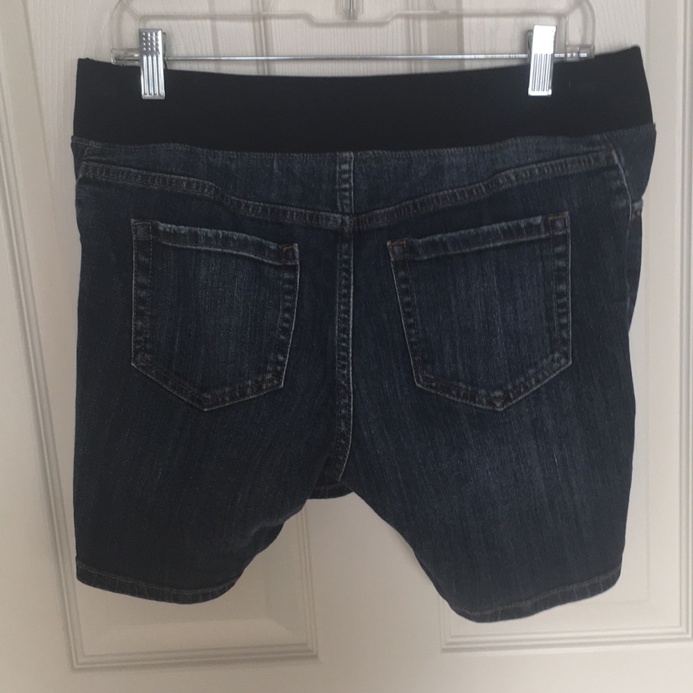 Shorts - Picture 2 of 2
