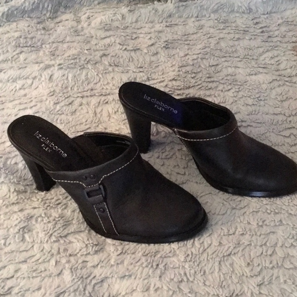New Black Leather 3 inch heel clog