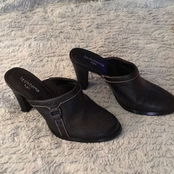 New Black Leather 3 inch heel clog - Picture 1 of 4
