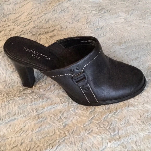 New Black Leather 3 inch heel clog - Picture 2 of 4