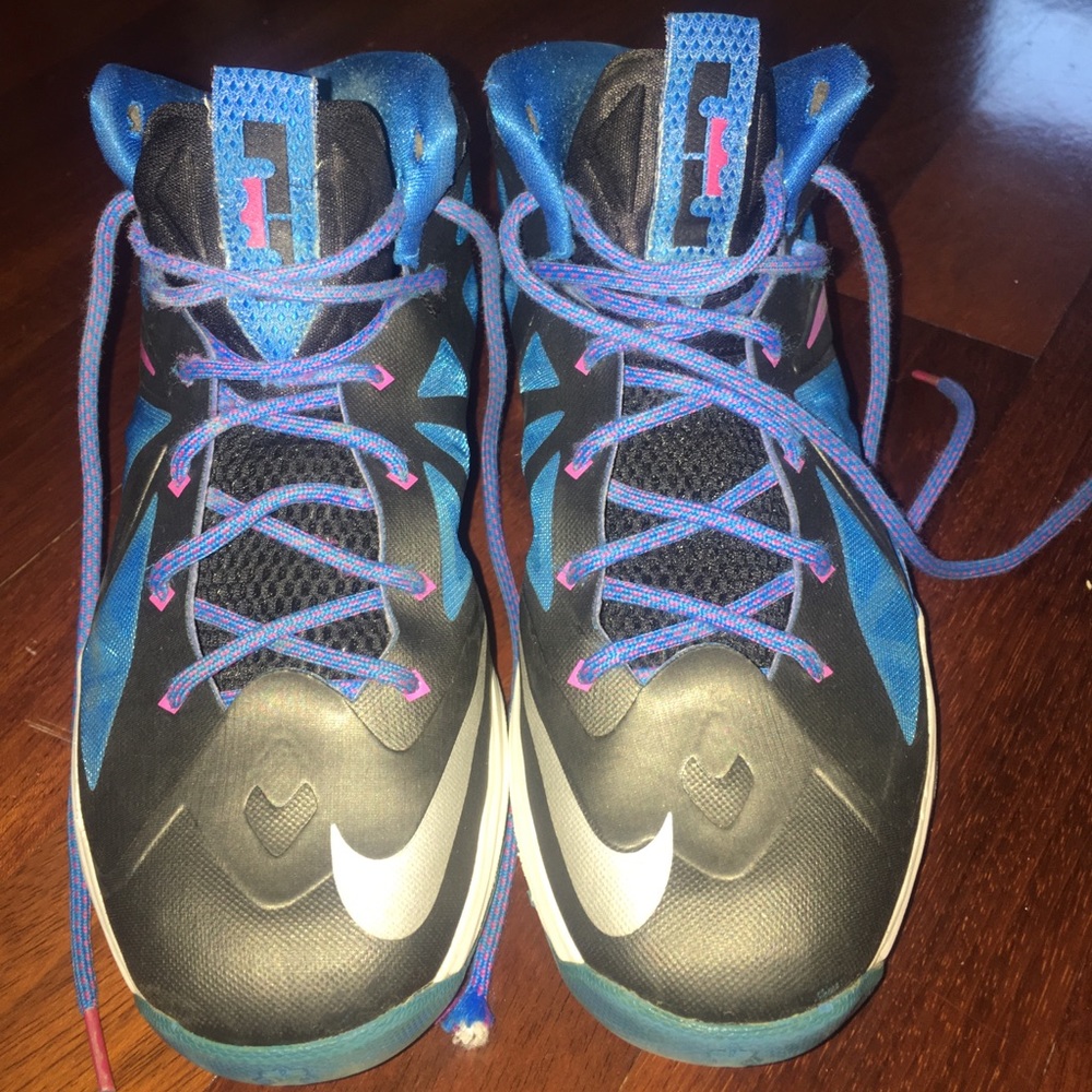 Lebron basketball shoes