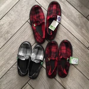 NWOB Sanuk Pick-pocket plaid slip on slippers
