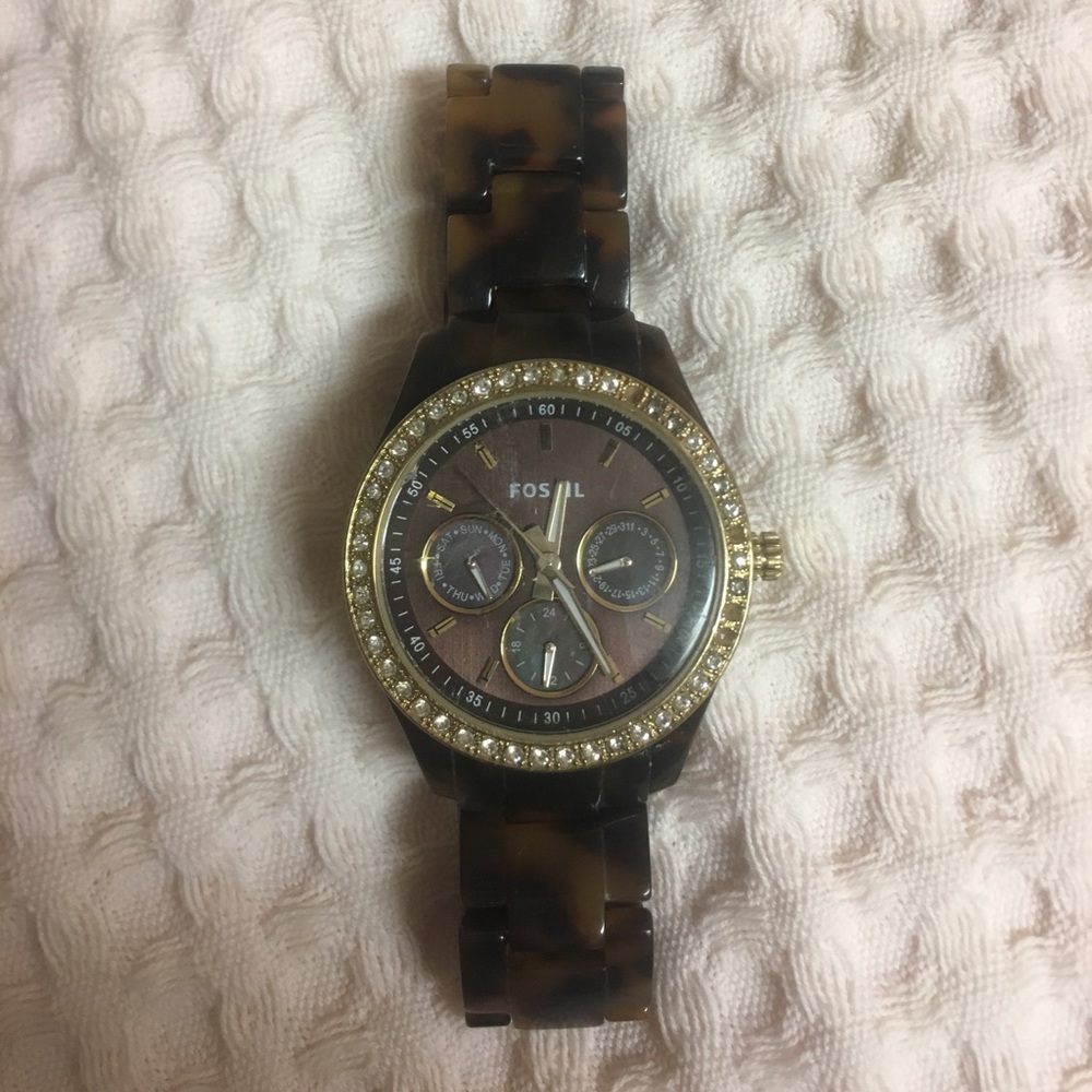 FOSSIL WATCH, NEEDS NEW BATTERY