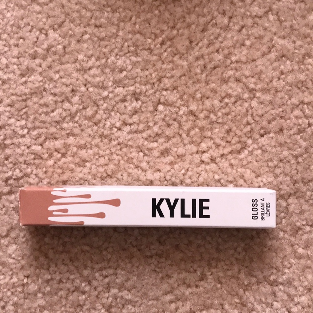 Kylie lip gloss