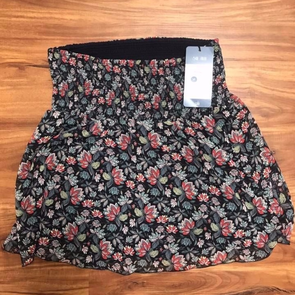Floral print skirt