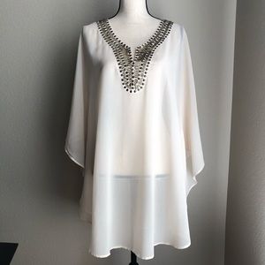 FOREVER 21 Cover Up / Tunic in Size Medium