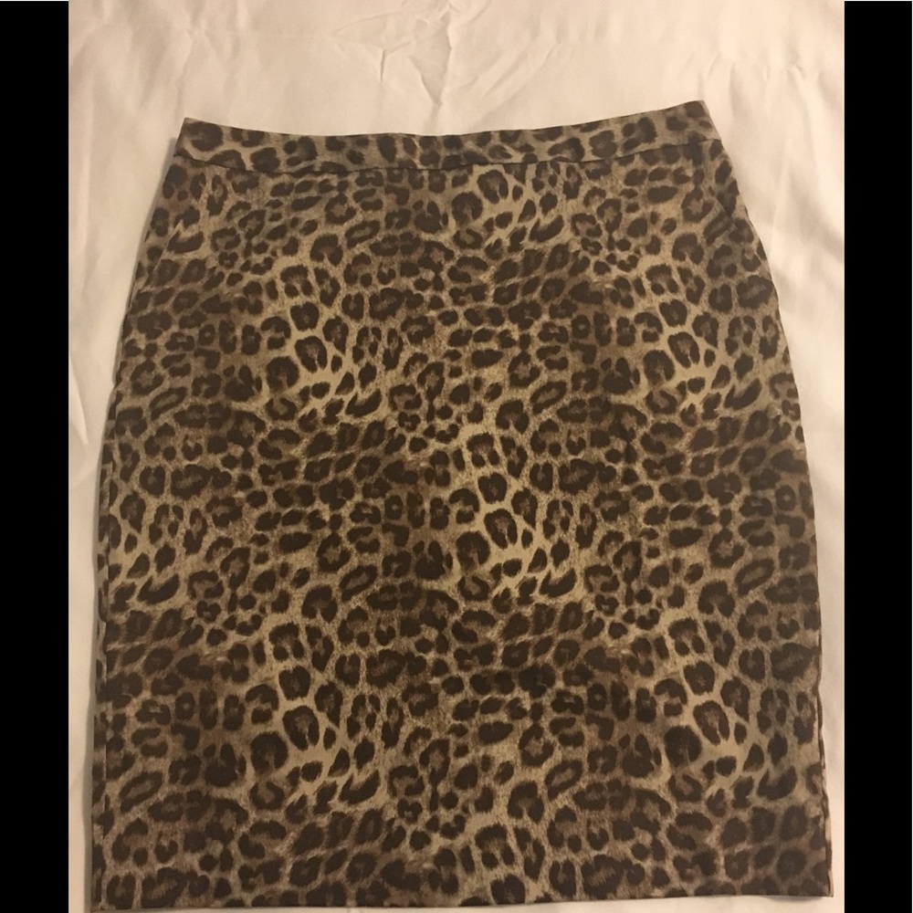 Charter Club Leopard print skirt. Like new.