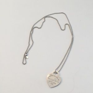 Return to Tiffany tag charm + large chain
