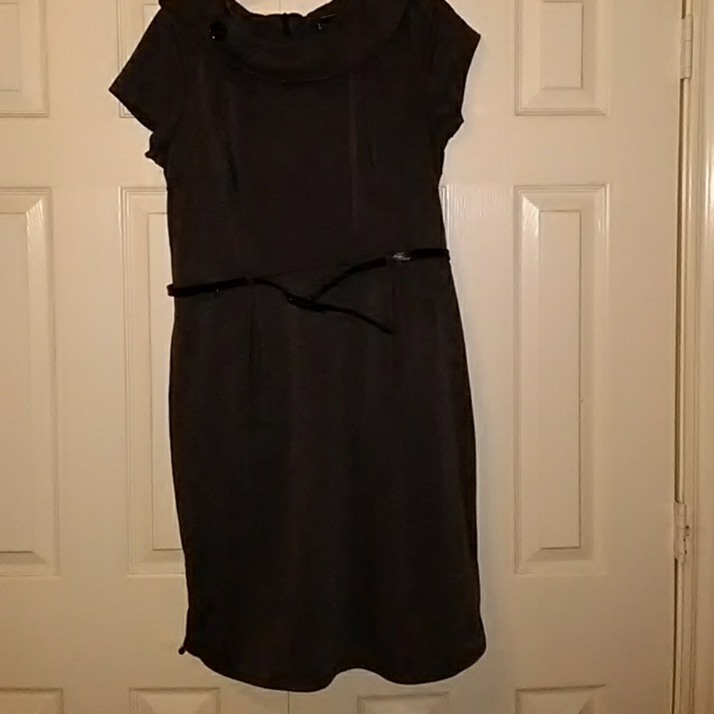 Kupcake dark grey belted dress