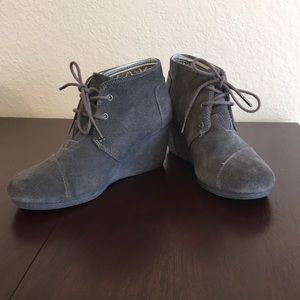 Toms desert wedge grey