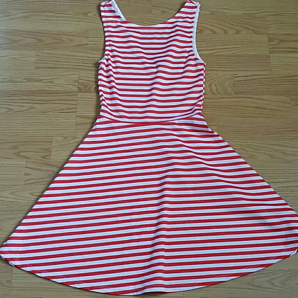^^SOLD^^  3/$10 Girls Dress