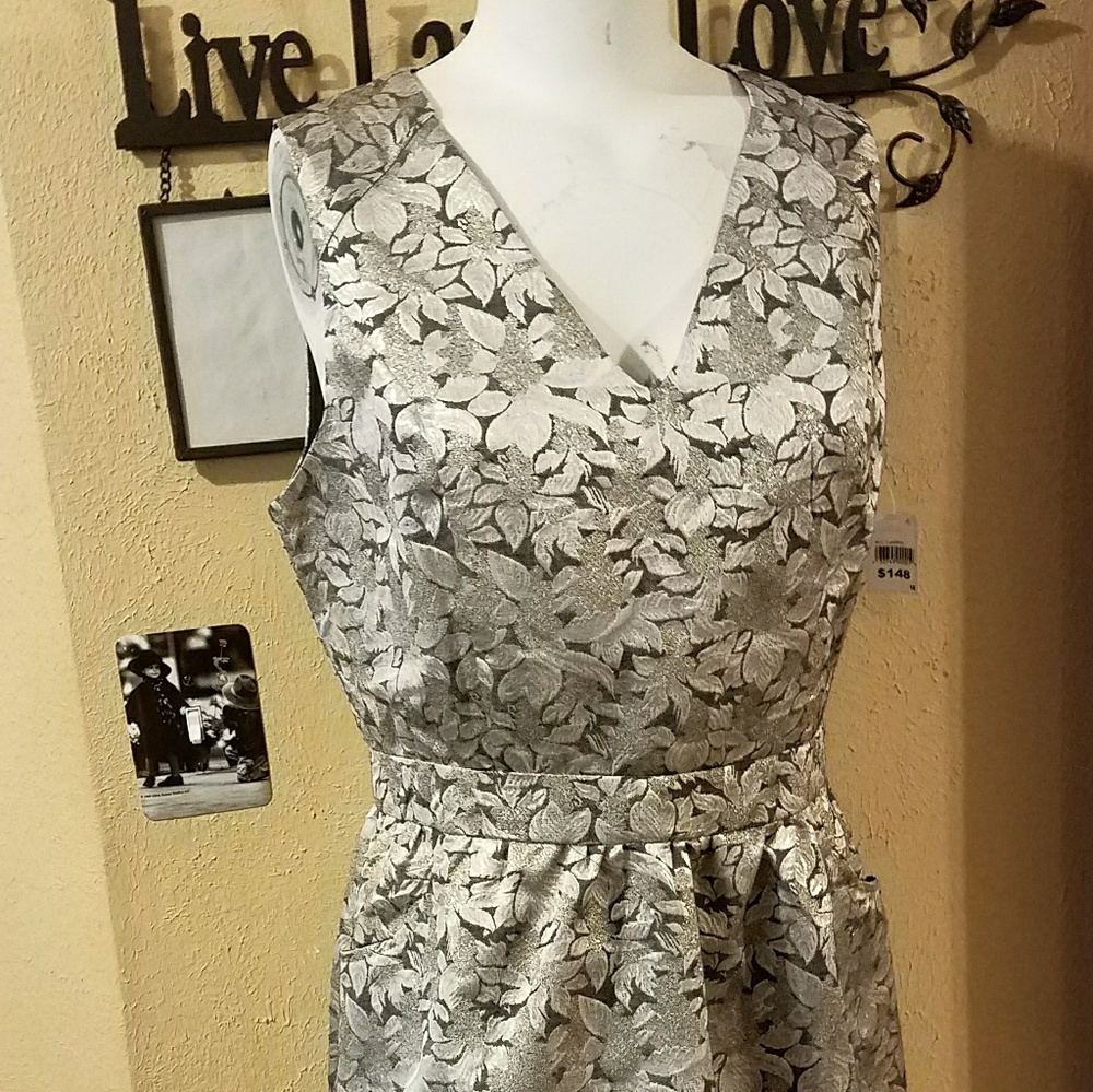 New Beautiful gold dress