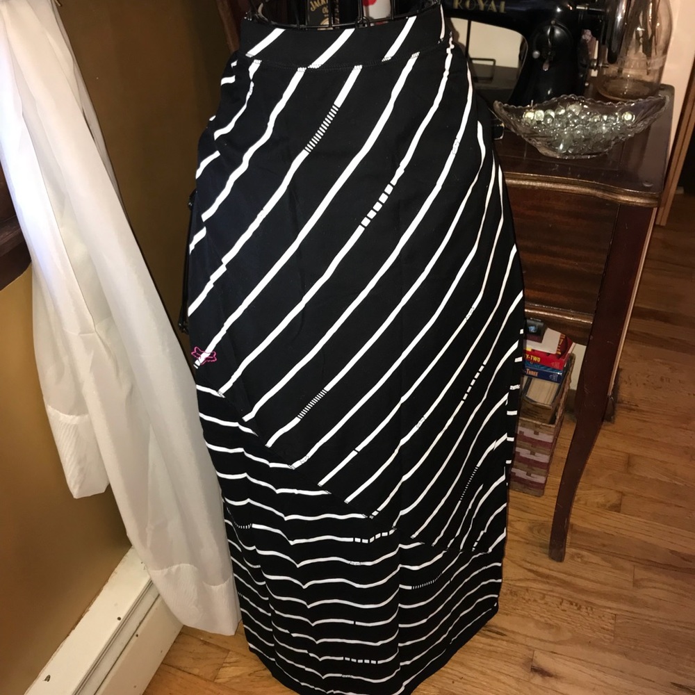 Black and white maxi skirt