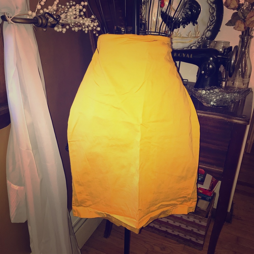 Mustard pencil skirt