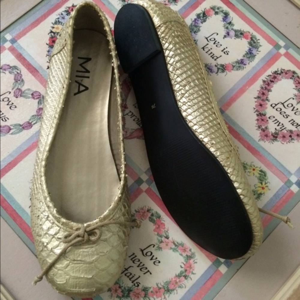 MIA Leather Ballet Flats
