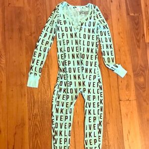 Victoria’s Secret PINK onesie😍